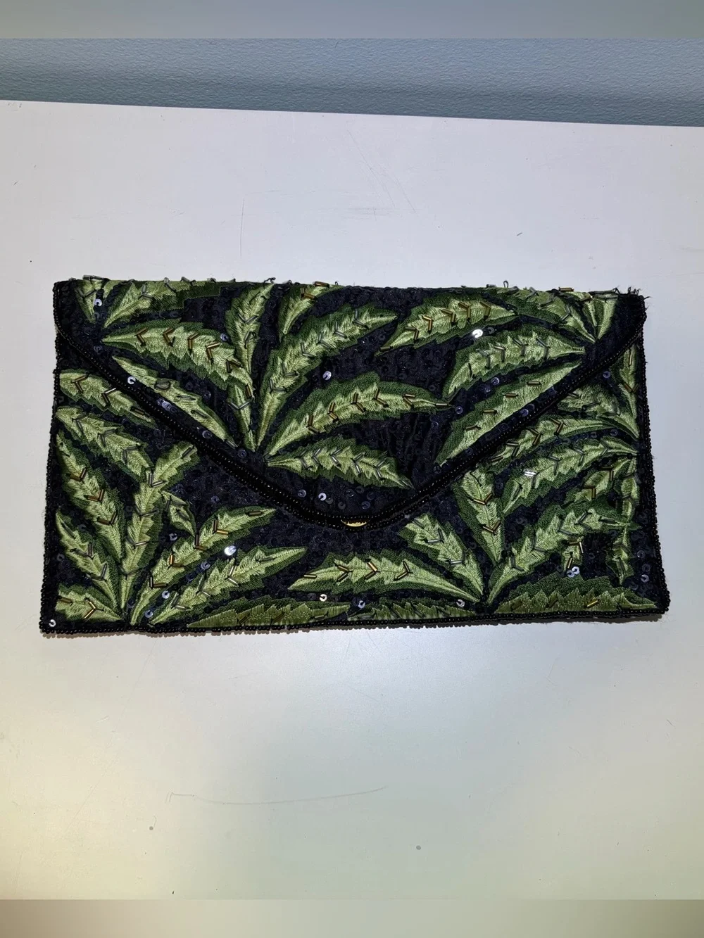 Clements Ribeiro Green Palm Leaf Embroidered Beaded & Sequin Clutch With Chain